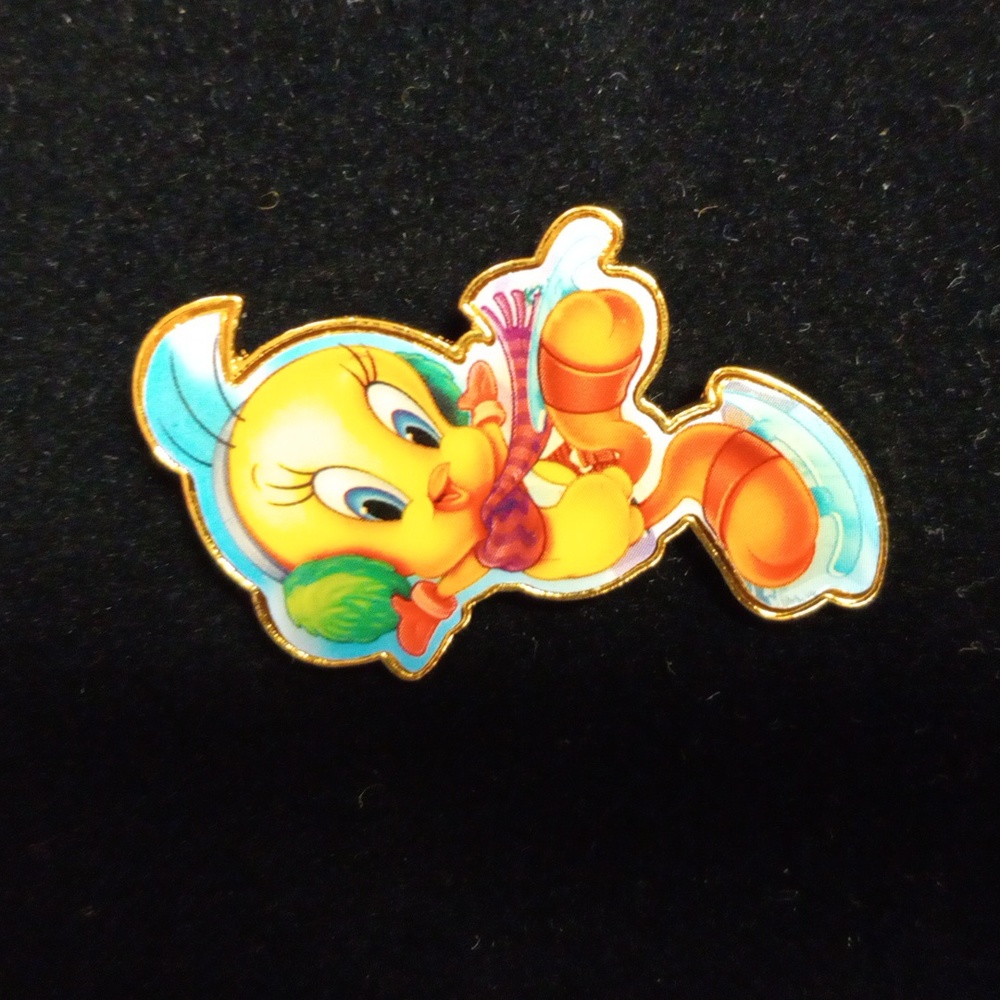 Tweety Bird Pin